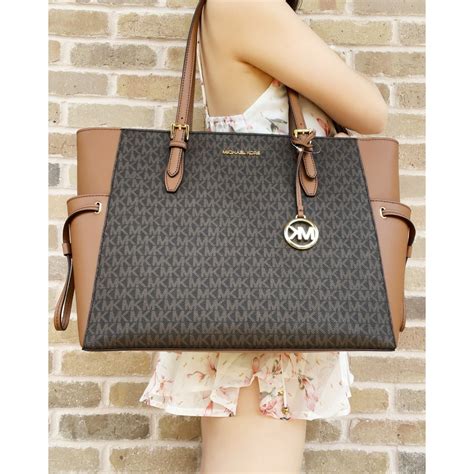 michael kors gillian purse|Michael Kors gilly bag.